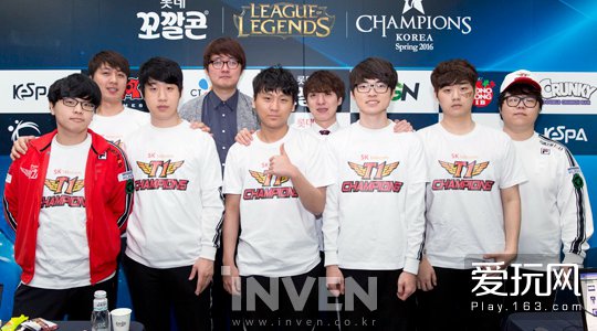 焦点都聚集 焦点都聚集