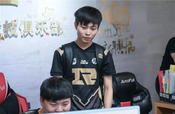 要在场上证 要在场上证